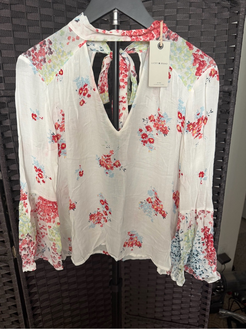 Lucky Brand Floral Tie-Back Top with Bell Sleeves SIZE XSMALL NWT!
